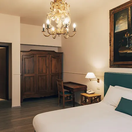 San Luca 4*